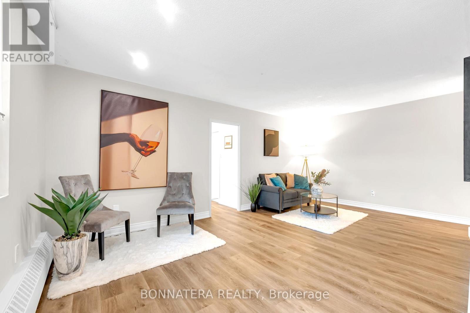 #905 3065 QUEEN FREDERICA DRIVE - 7