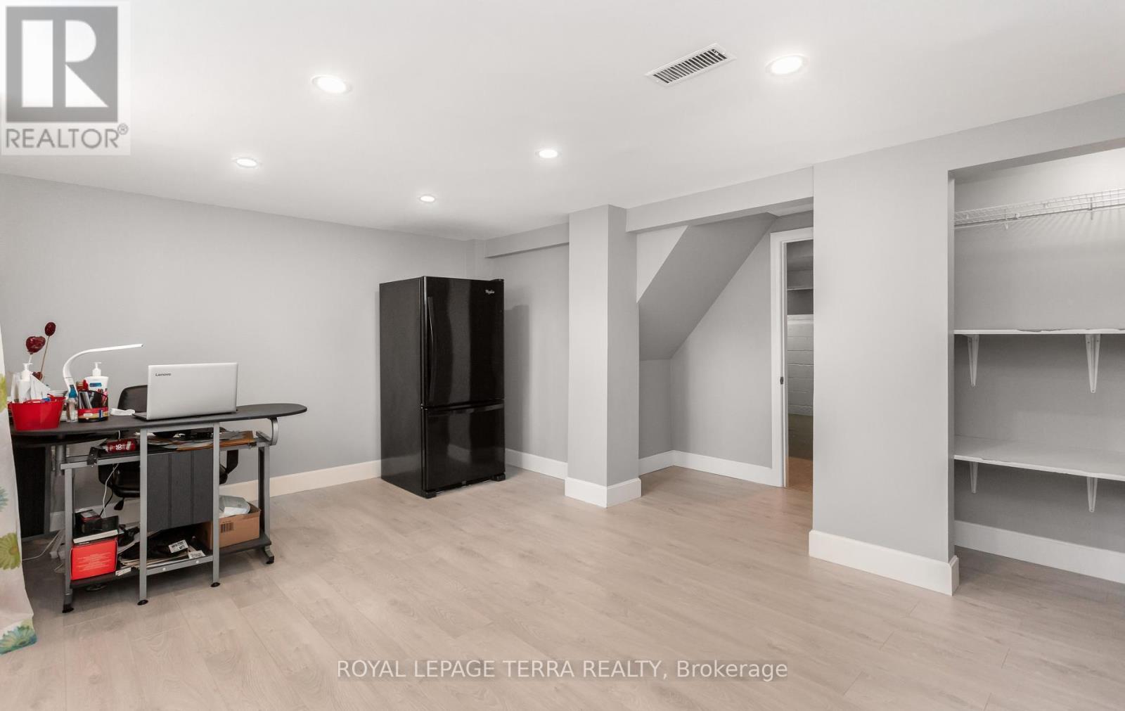 2475 BROOKHURST ROAD - 31