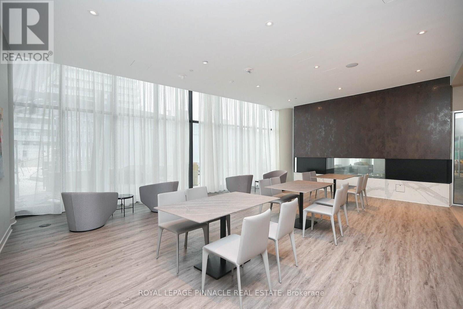 #2802 3900 CONFEDERATION PARKWAY - 22