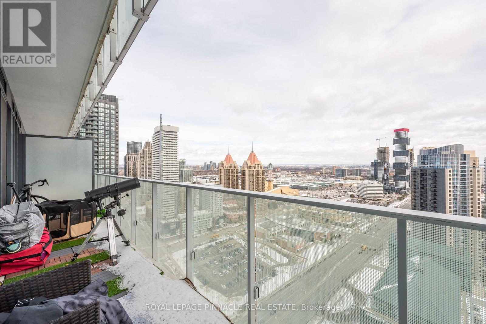 #2802 3900 CONFEDERATION PARKWAY - 4