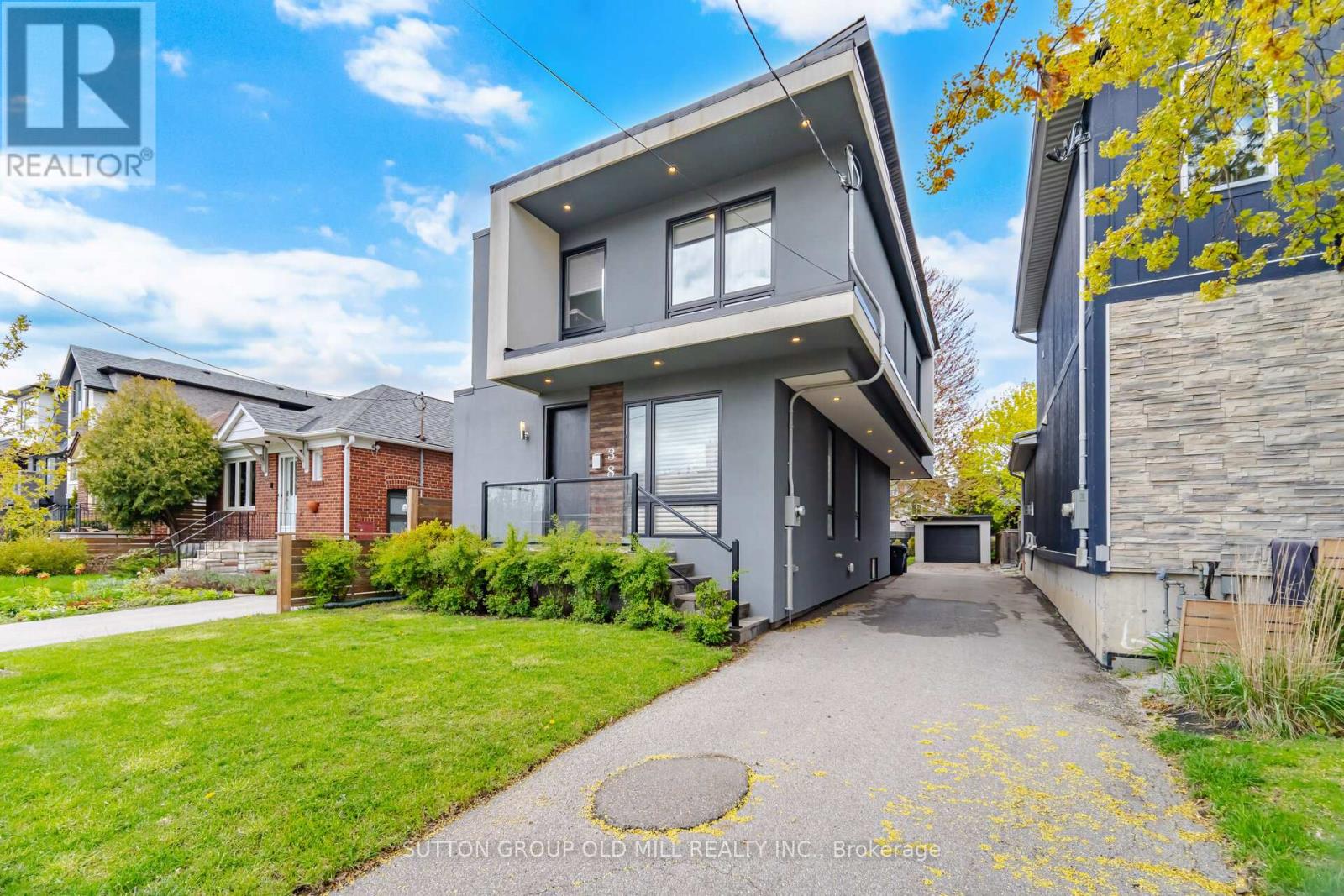 38 ALGOMA STREET - 2