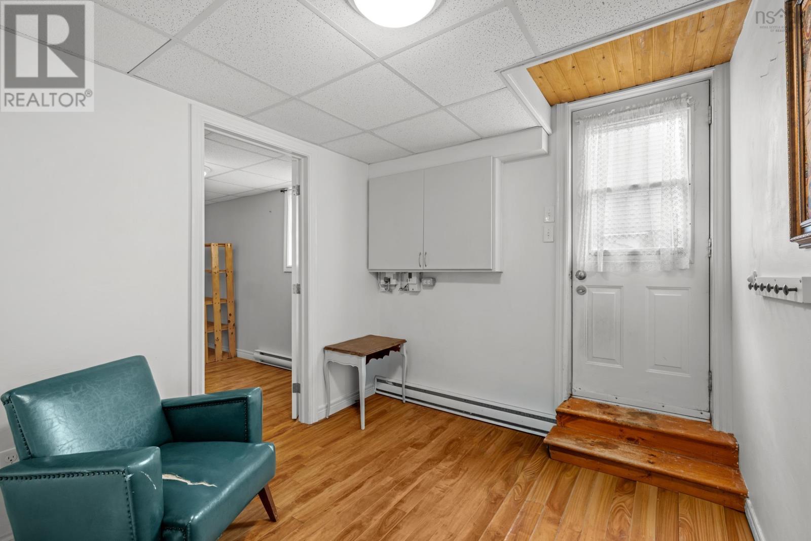 3674 Lynch Street - 23