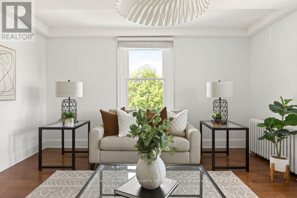 #7 21 MOUNTWOOD AVENUE - 21