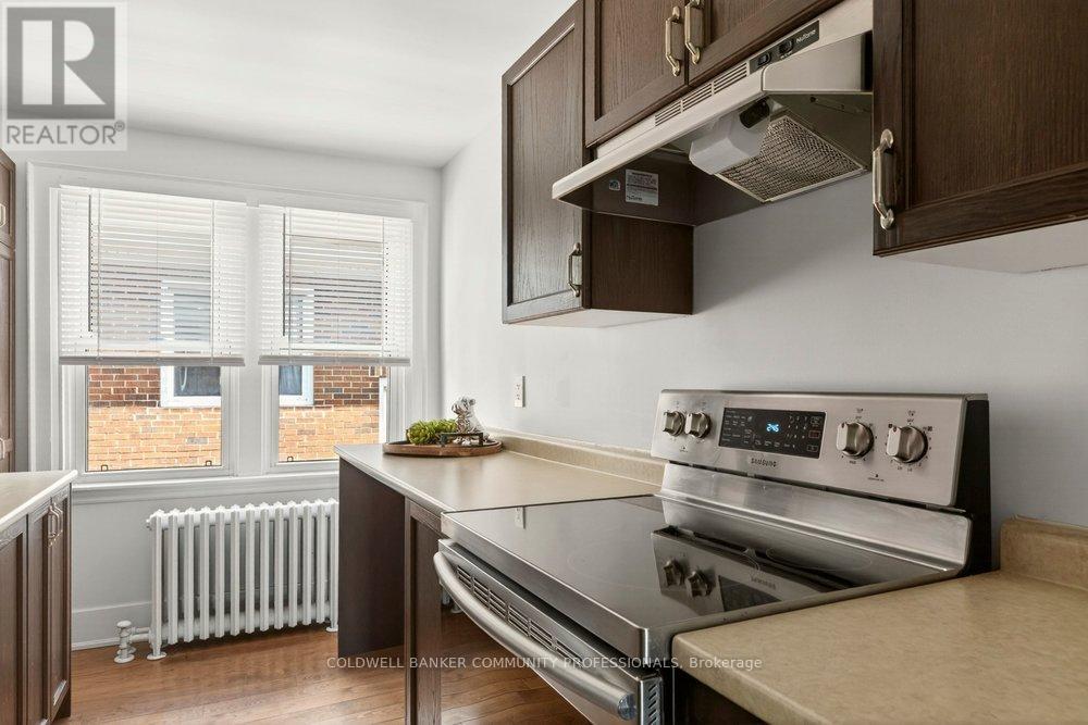 #7 21 MOUNTWOOD AVENUE - 25