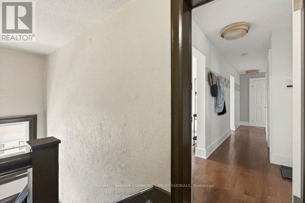 #7 21 MOUNTWOOD AVENUE - 3