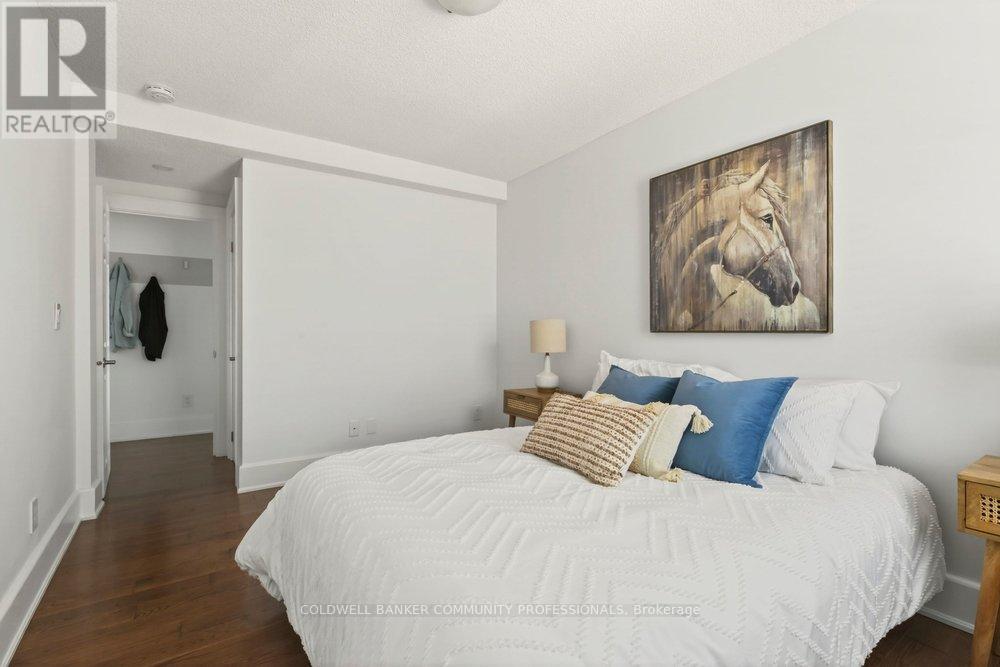 #7 21 MOUNTWOOD AVENUE - 33