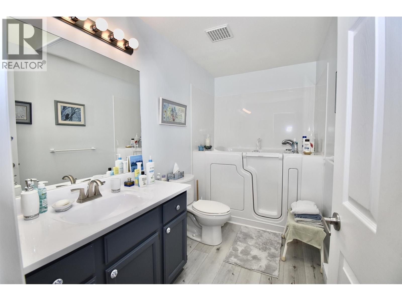 23 767 NORTH ROAD, Gibsons