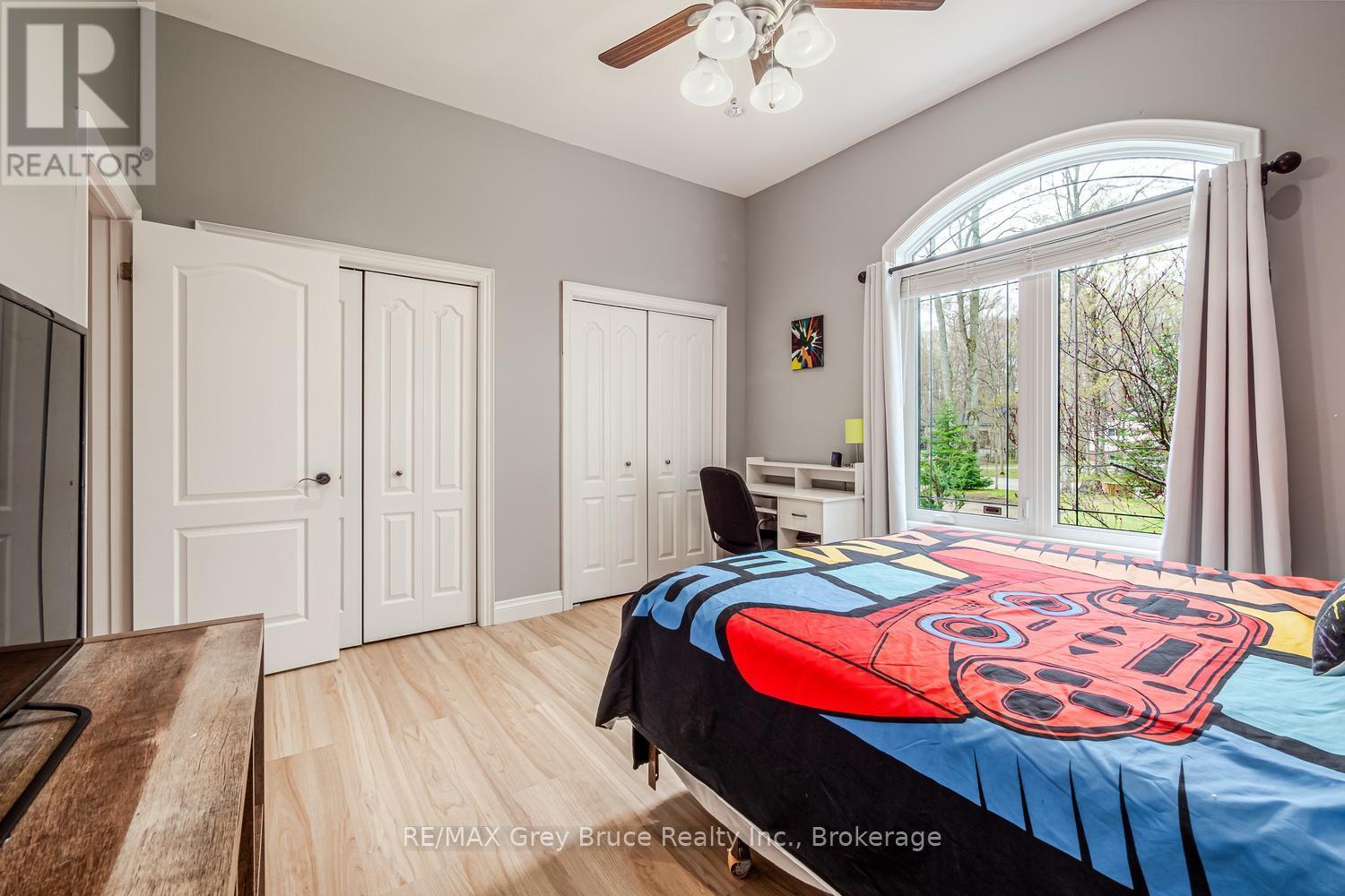 41 MARTIN DRIVE - 30