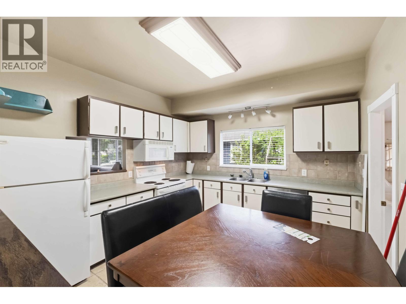 11328 MAPLE CRESCENT, Maple Ridge