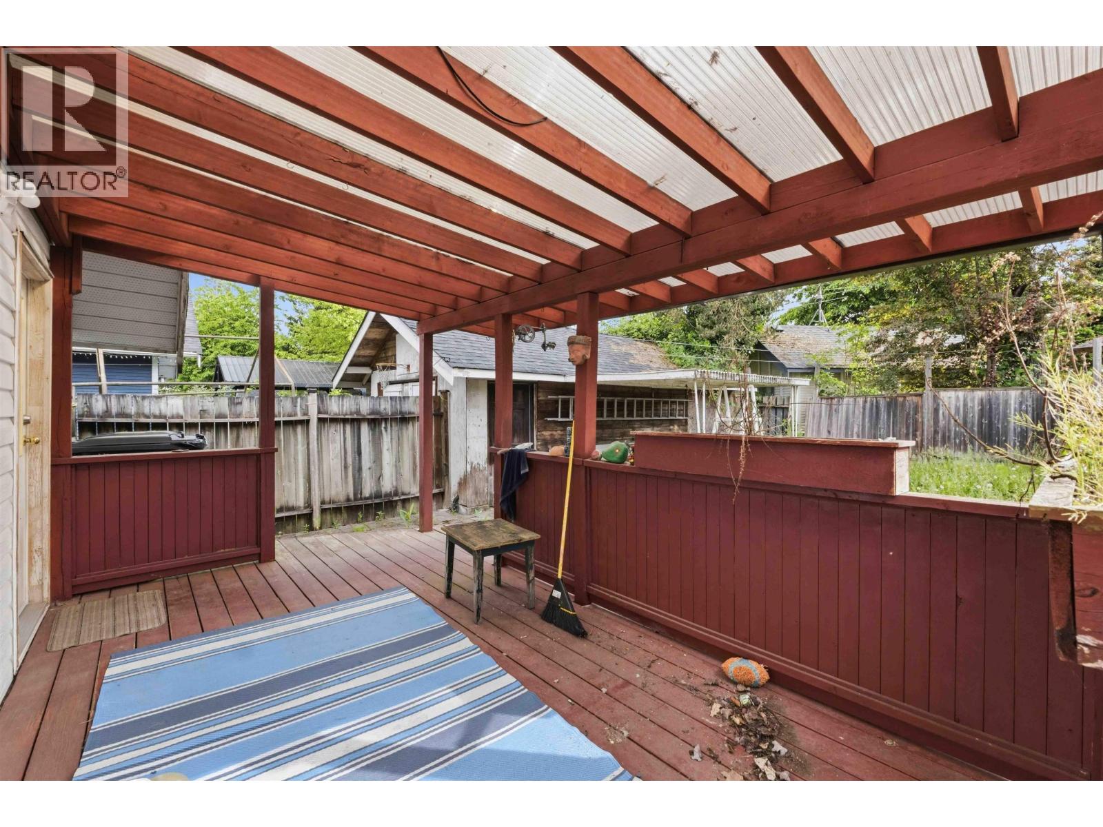 11328 MAPLE CRESCENT, Maple Ridge