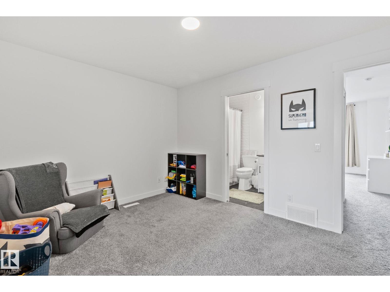 21027 130 AV NW, Edmonton
