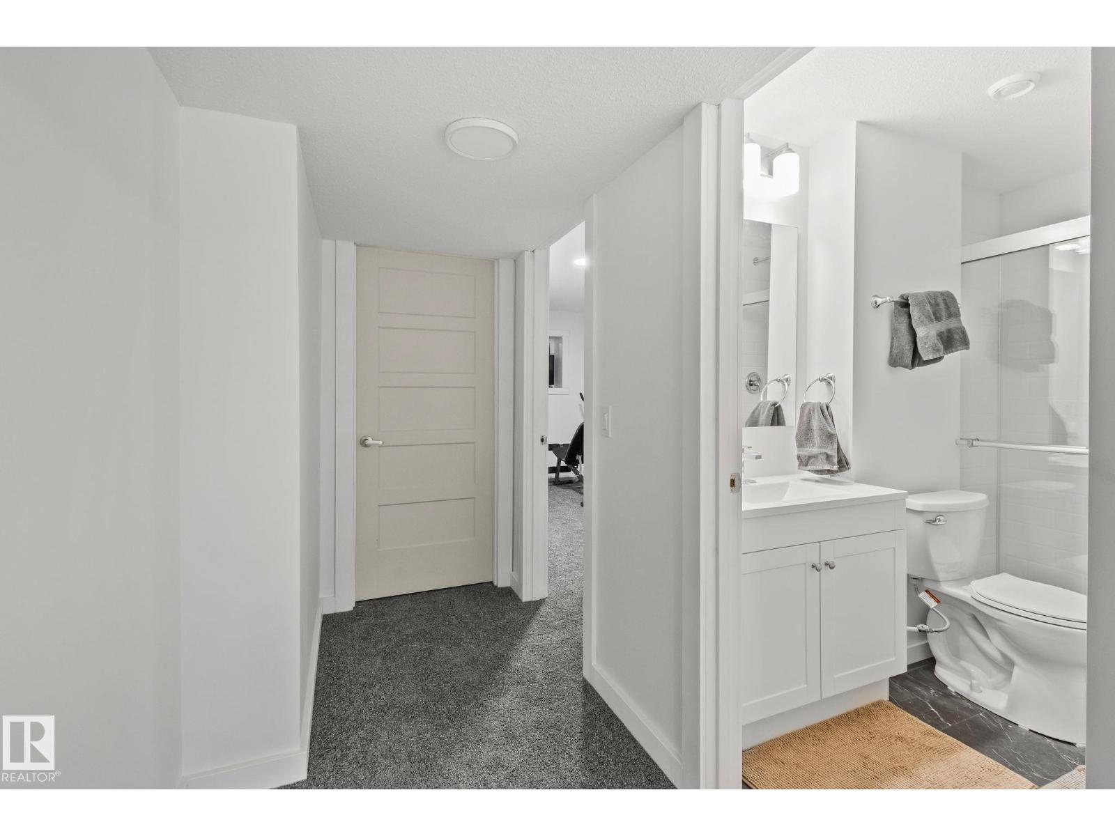 21027 130 AV NW, Edmonton