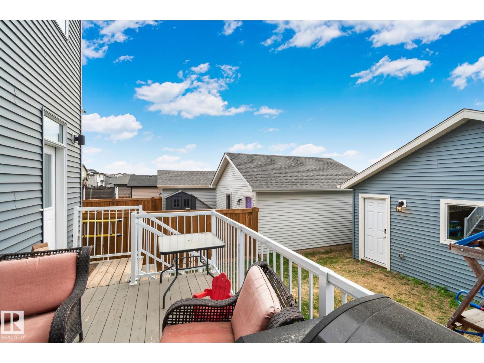 21027 130 AV NW, Edmonton