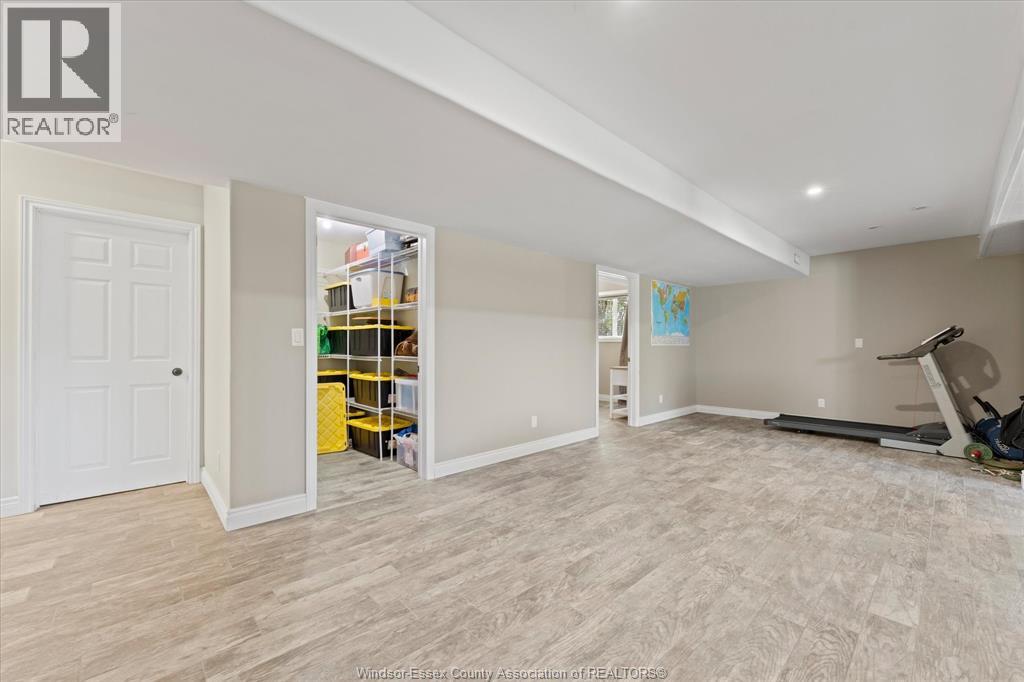9597 MANITOU CRESCENT, Windsor, Ontario, N8P1H8 — Photo 12