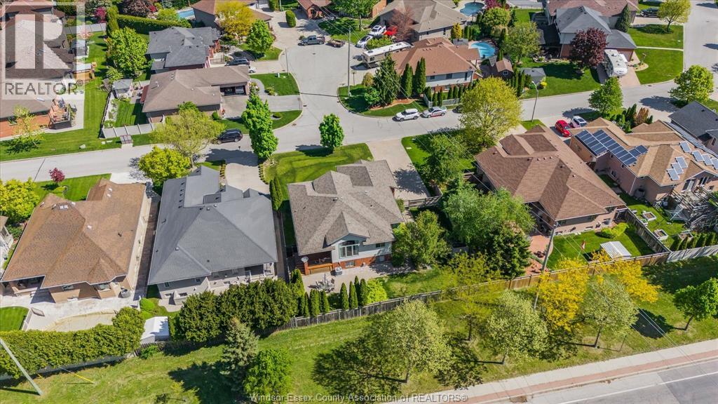 9597 MANITOU CRESCENT, Windsor, Ontario, N8P1H8 — Photo 50