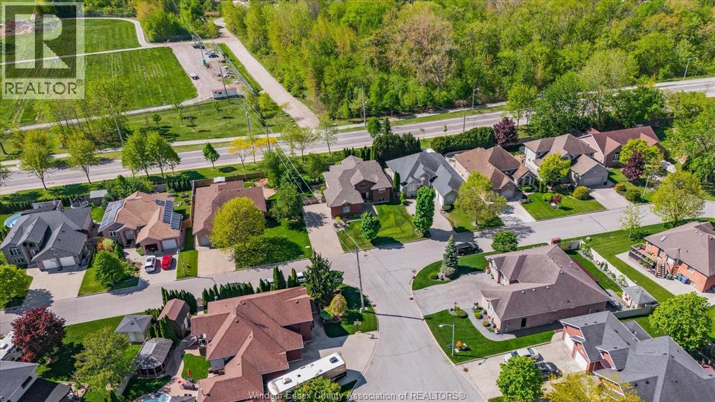 9597 MANITOU CRESCENT, Windsor, Ontario, N8P1H8 — Photo 25