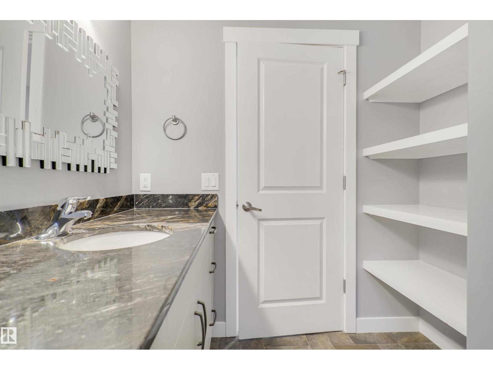 8540 89 ST NW - 25