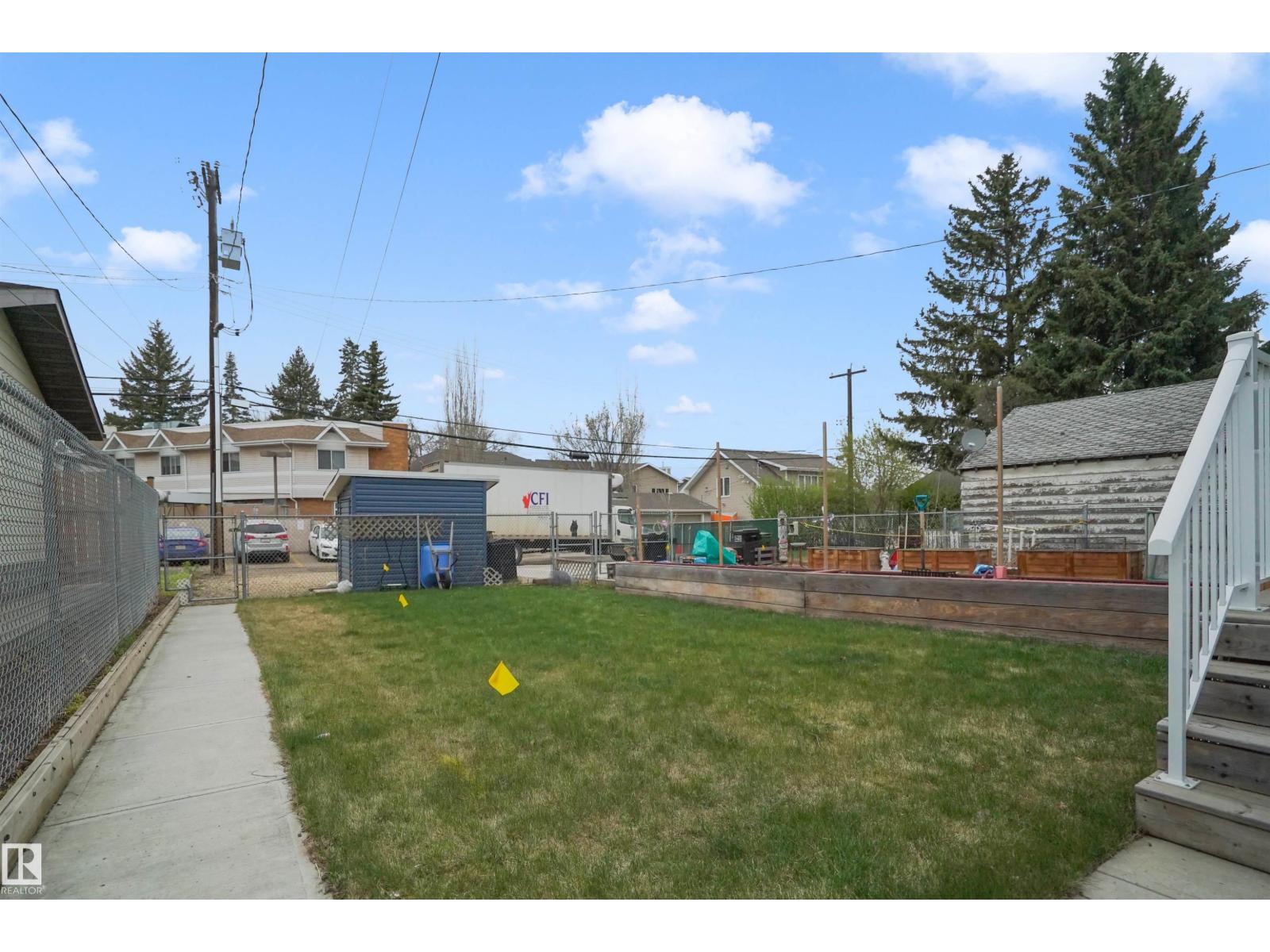 8540 89 ST NW - 52