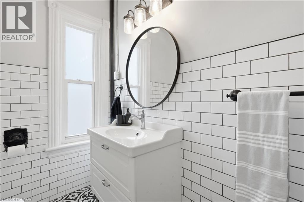 277 MAIN Street W, Hamilton, Ontario, L8P1J7 — Photo 25