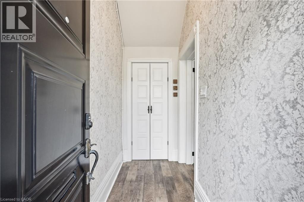 277 MAIN Street W, Hamilton, Ontario, L8P1J7 — Photo 3