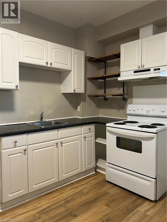 62 BARNESDALE Avenue S, Hamilton, Ontario, L8M2V4 — Photo 5