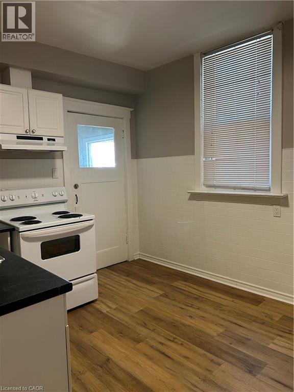 62 BARNESDALE Avenue S, Hamilton, Ontario, L8M2V4 — Photo 6