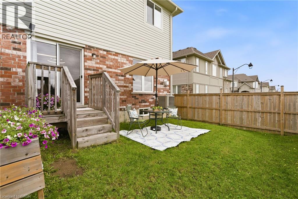 73 MEDICI Lane Unit# 5, Hamilton, Ontario, L9B0H3 — Photo 2