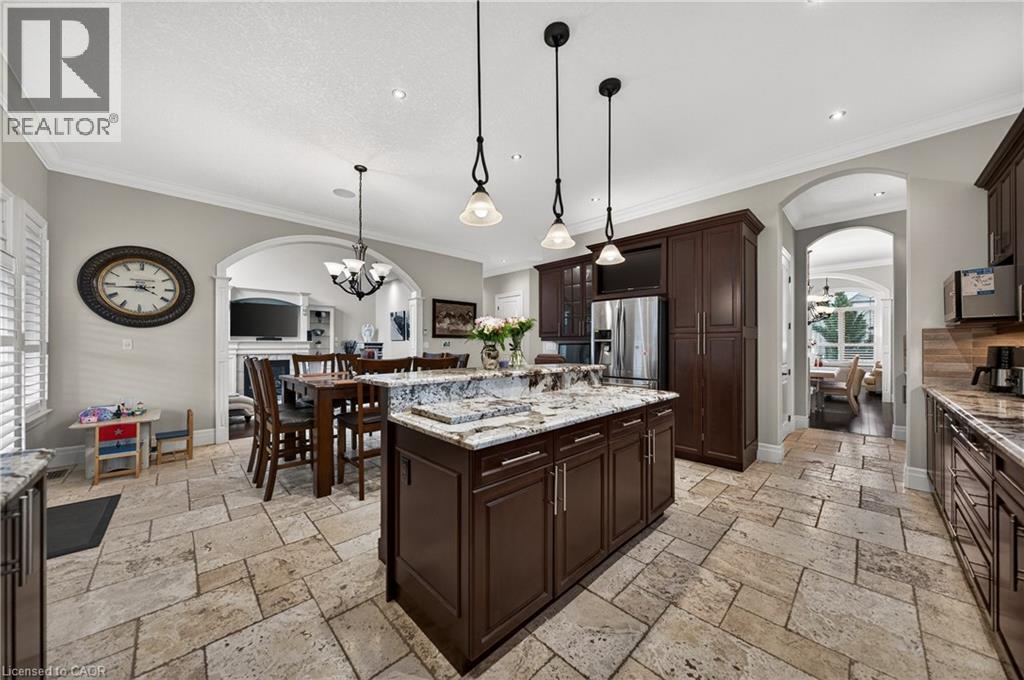 245 JOSEPH SCHOERG Crescent - 14