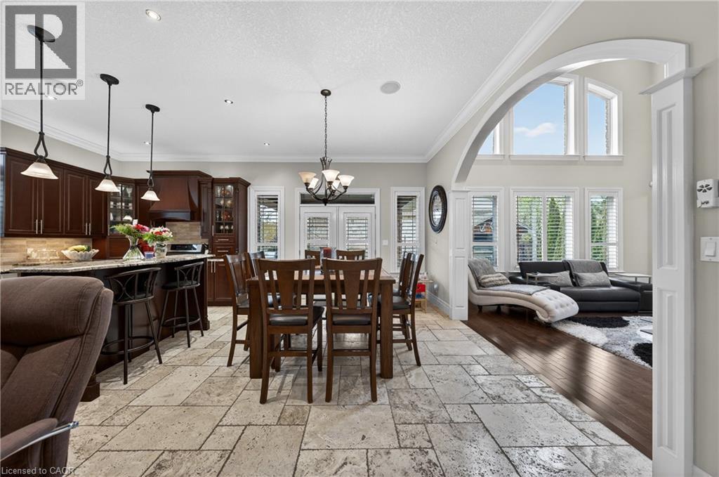 245 JOSEPH SCHOERG Crescent - 15