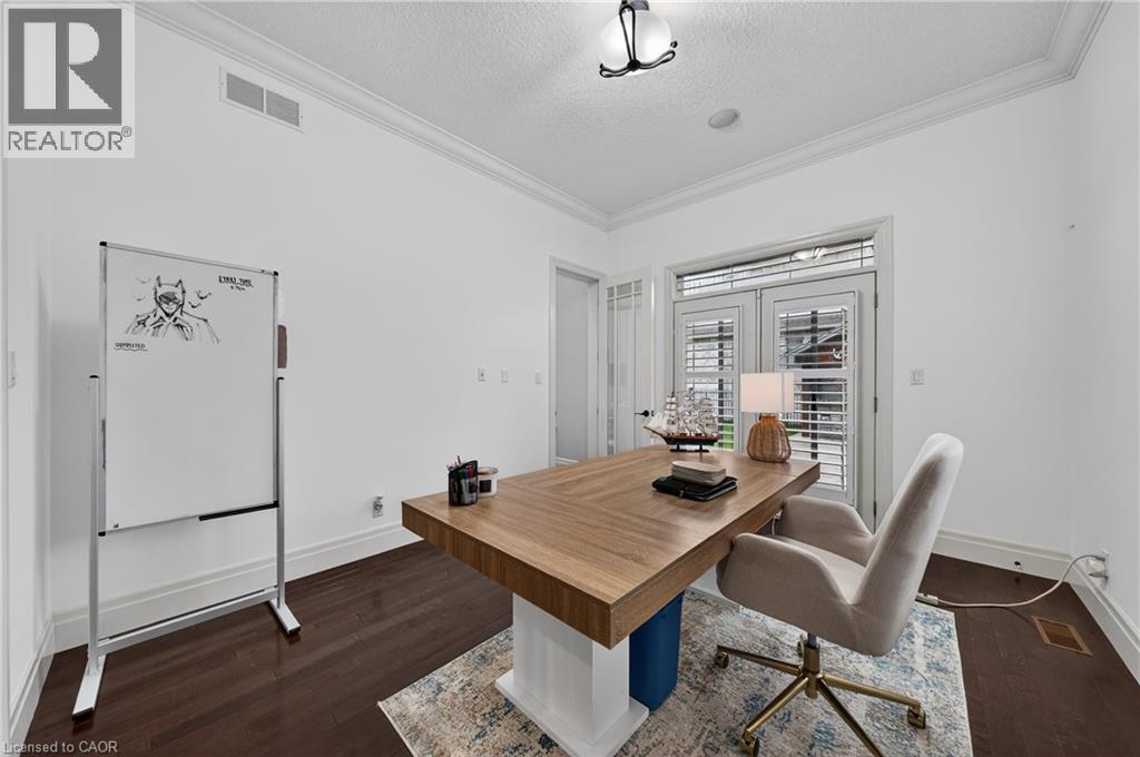 245 JOSEPH SCHOERG Crescent - 20