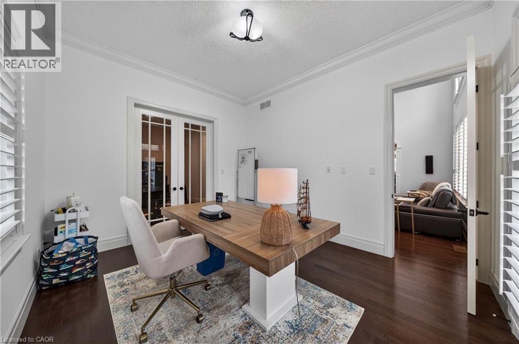 245 JOSEPH SCHOERG Crescent - 21