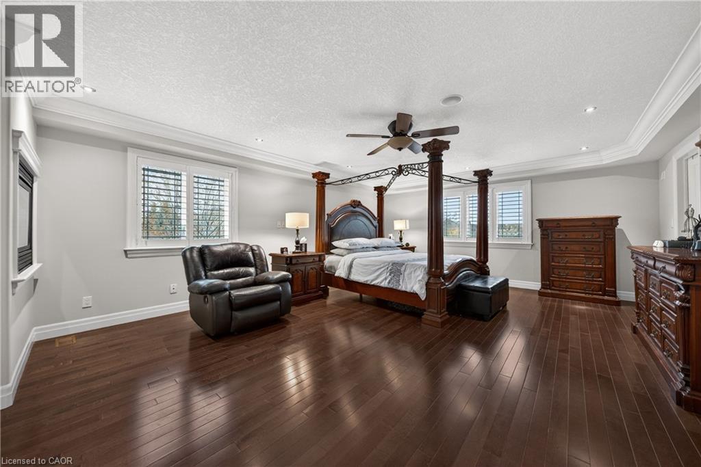 245 JOSEPH SCHOERG Crescent - 26