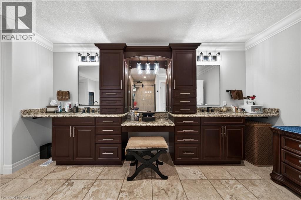245 JOSEPH SCHOERG Crescent - 28