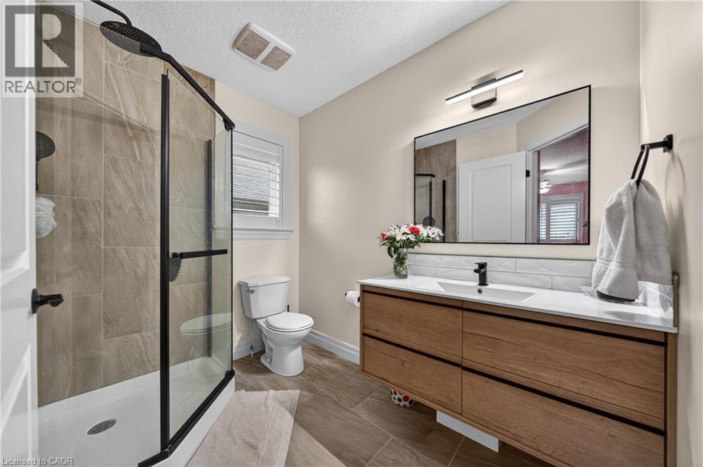 245 JOSEPH SCHOERG Crescent - 32
