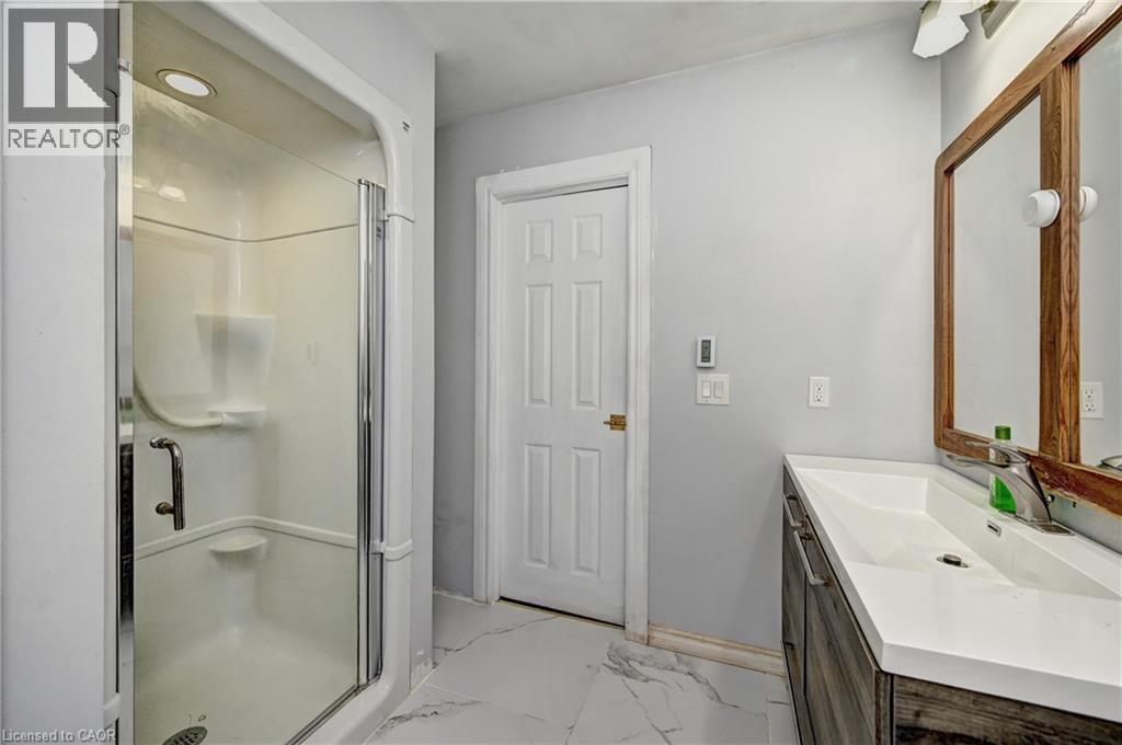 2340 FOUNTAIN Street N - 34