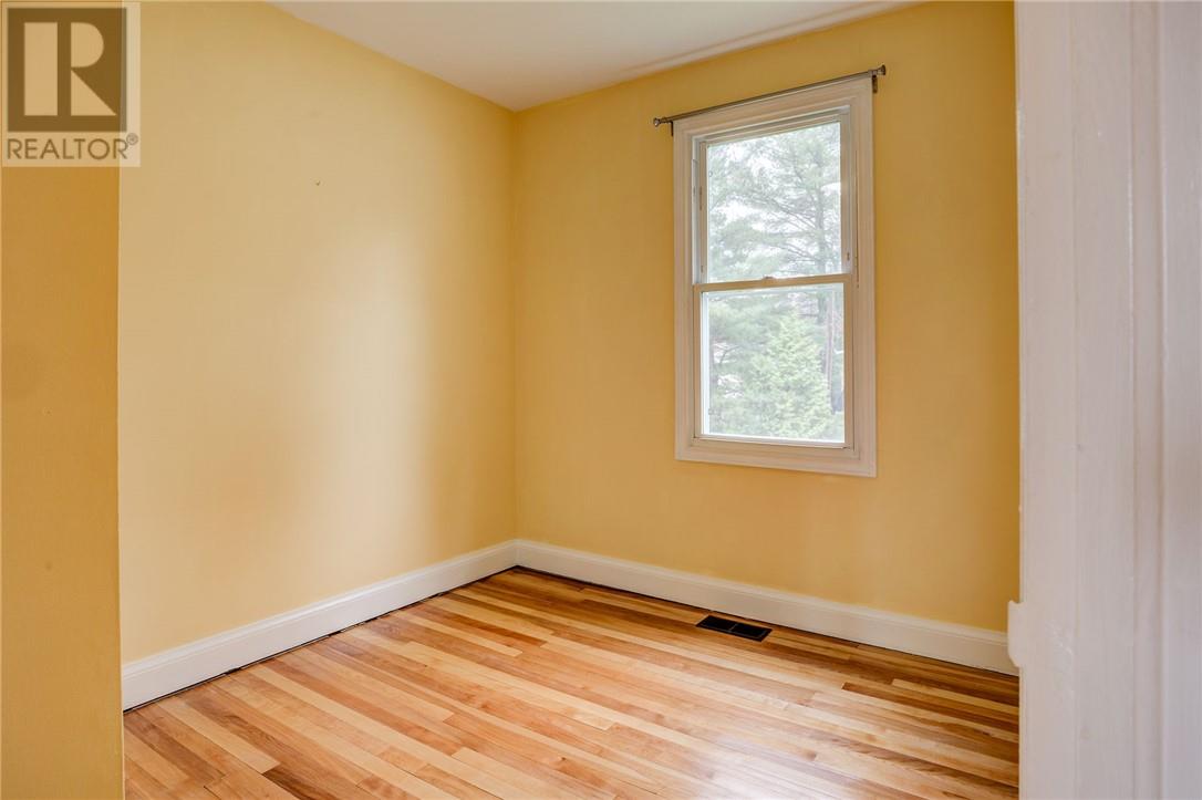233 Fourth Avenue, Lively, Ontario, P3Y1M4 — Photo 4