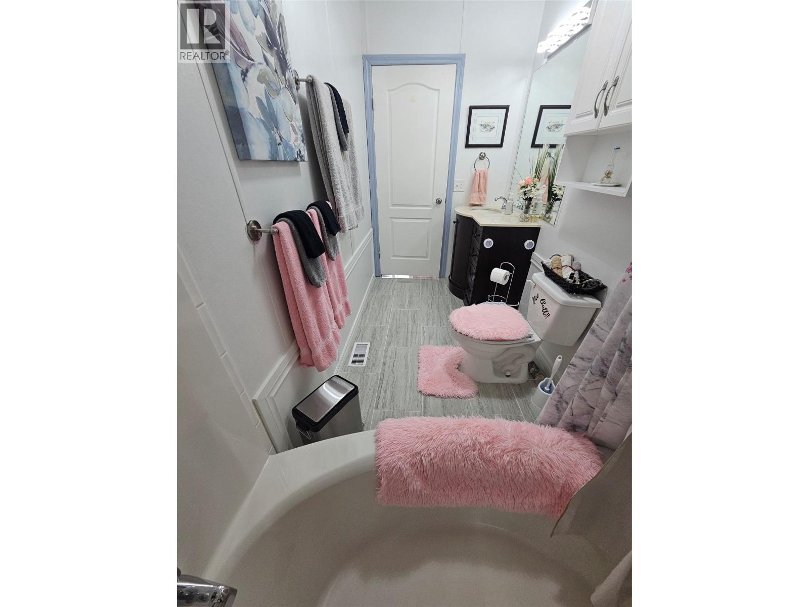 #38 5371 Princeton Avenue - 19