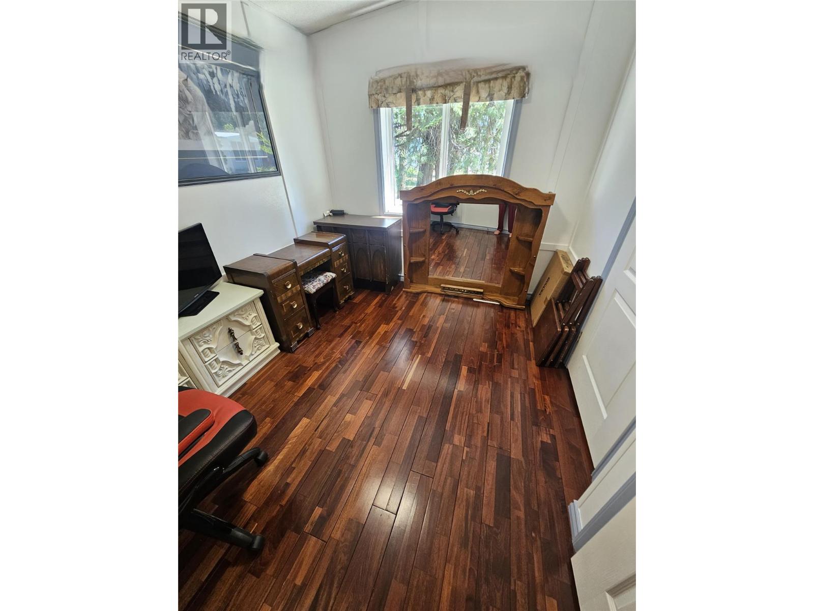 #38 5371 Princeton Avenue - 21