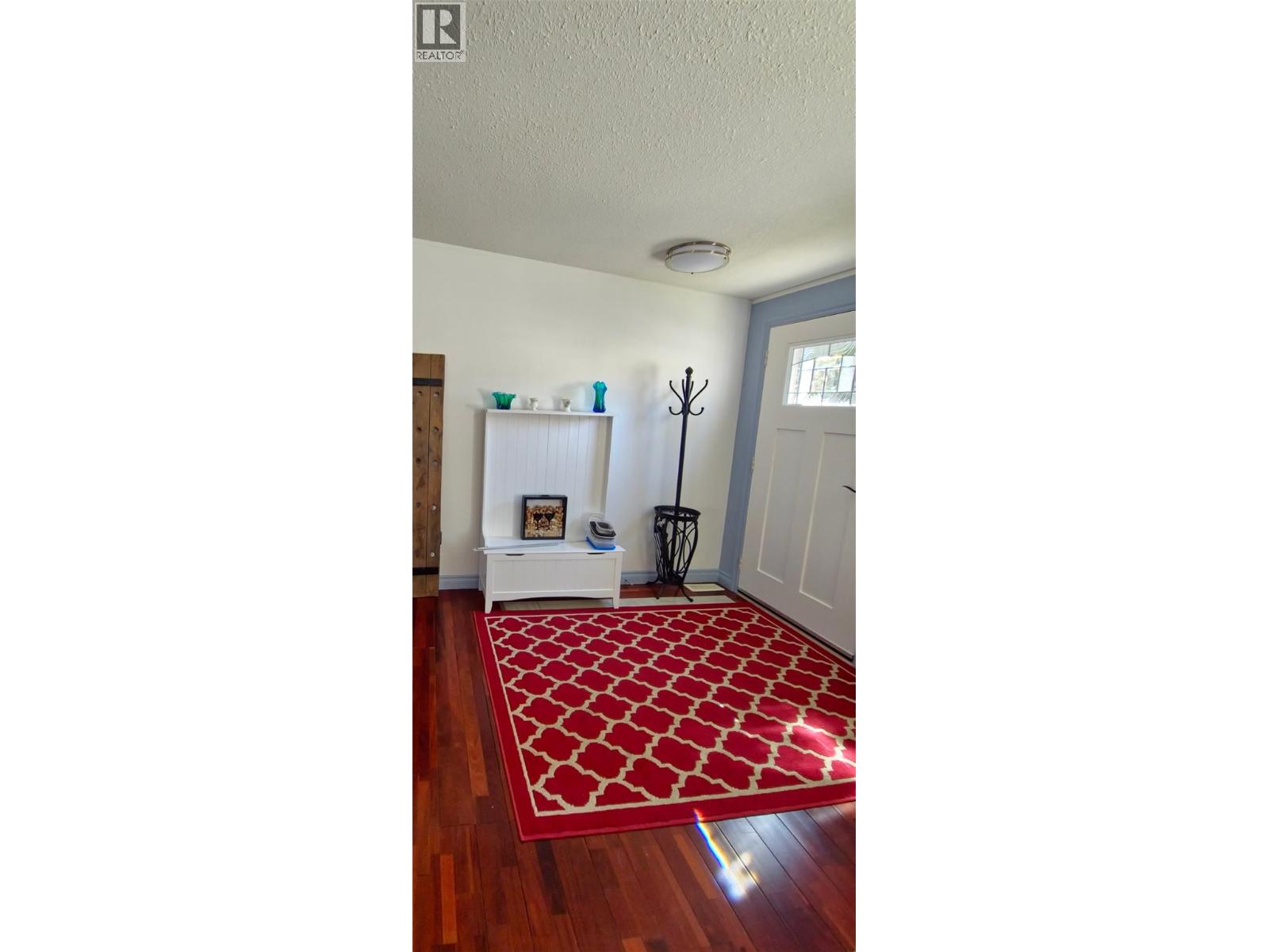 #38 5371 Princeton Avenue - Image 3