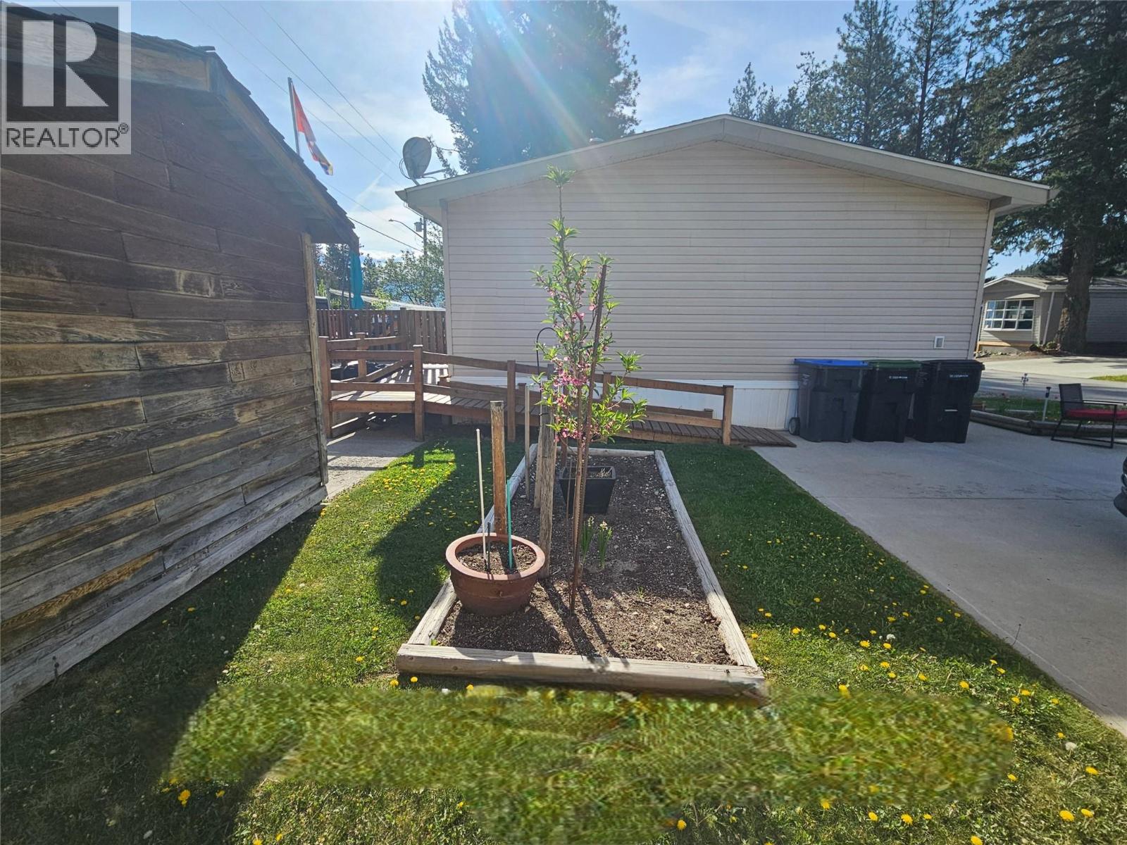 #38 5371 Princeton Avenue - 30