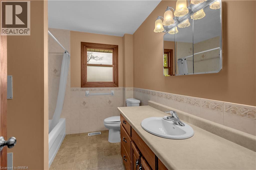 10 BURNSIDE Drive, Glen Morris, Ontario, N0B1W0 — Photo 5