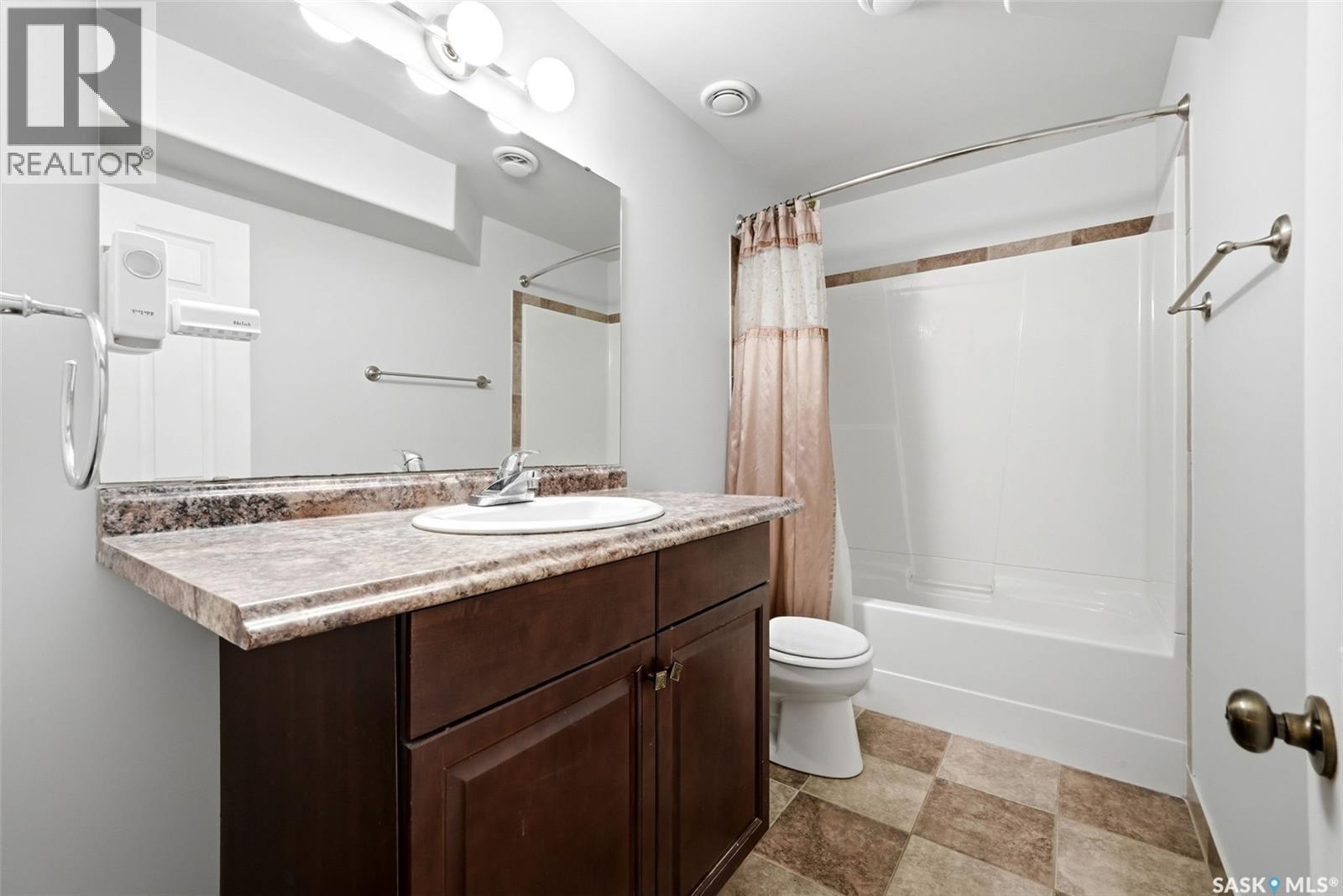 7183 WASCANA COVE DRIVE - 31