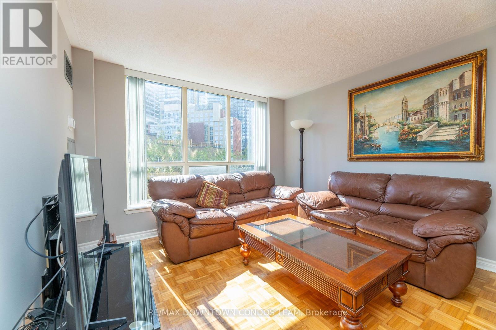 #506 44 ST JOSEPH STREET - 11