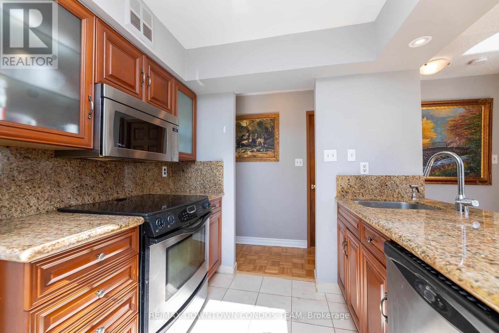 #506 44 ST JOSEPH STREET - 19