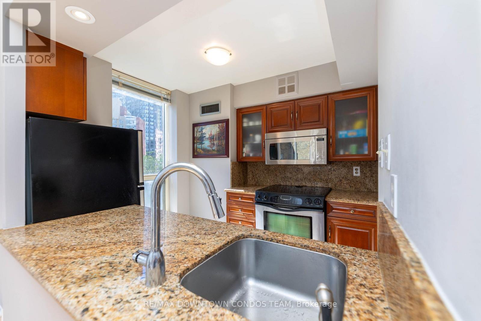 #506 44 ST JOSEPH STREET - 21