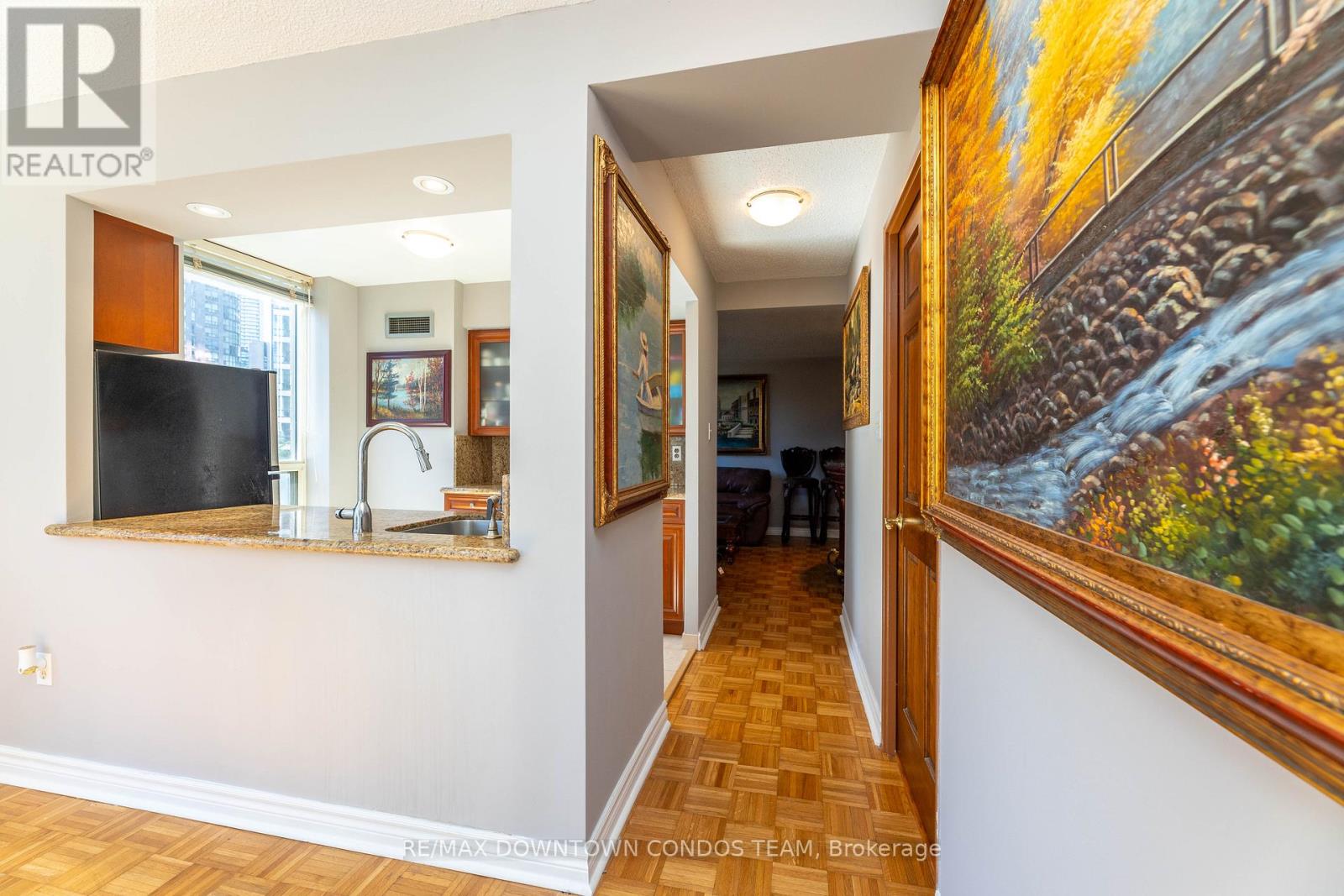 #506 44 ST JOSEPH STREET - 34