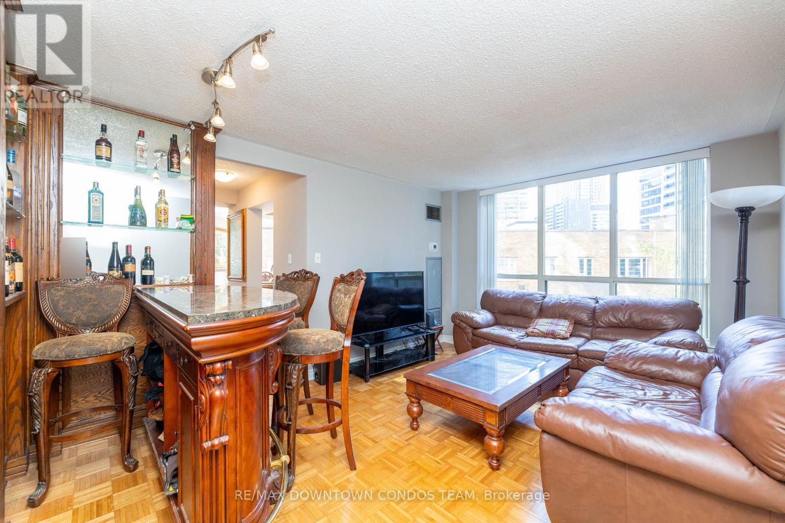 #506 44 ST JOSEPH STREET - 40