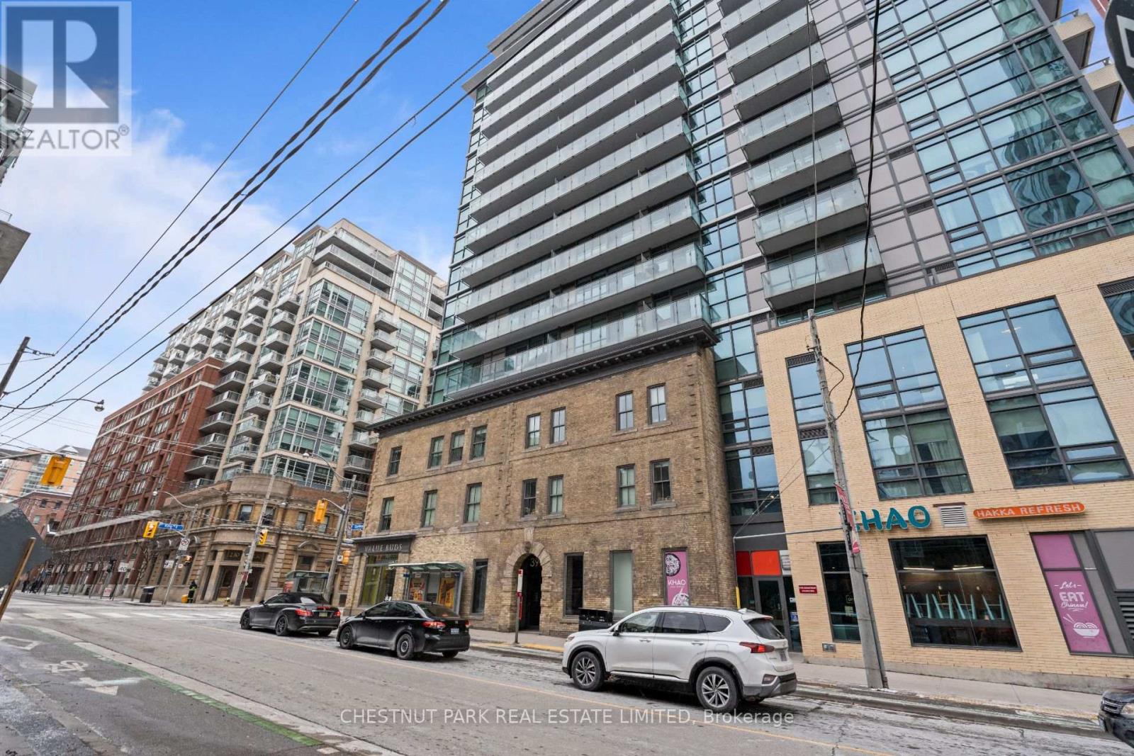 Listing photo of 301 - 39 SHERBOURNE STREET