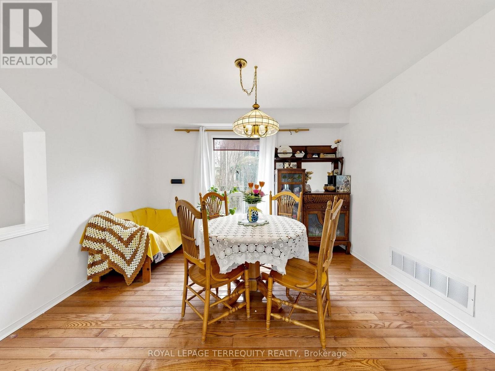 20 DAVEY STREET - 11