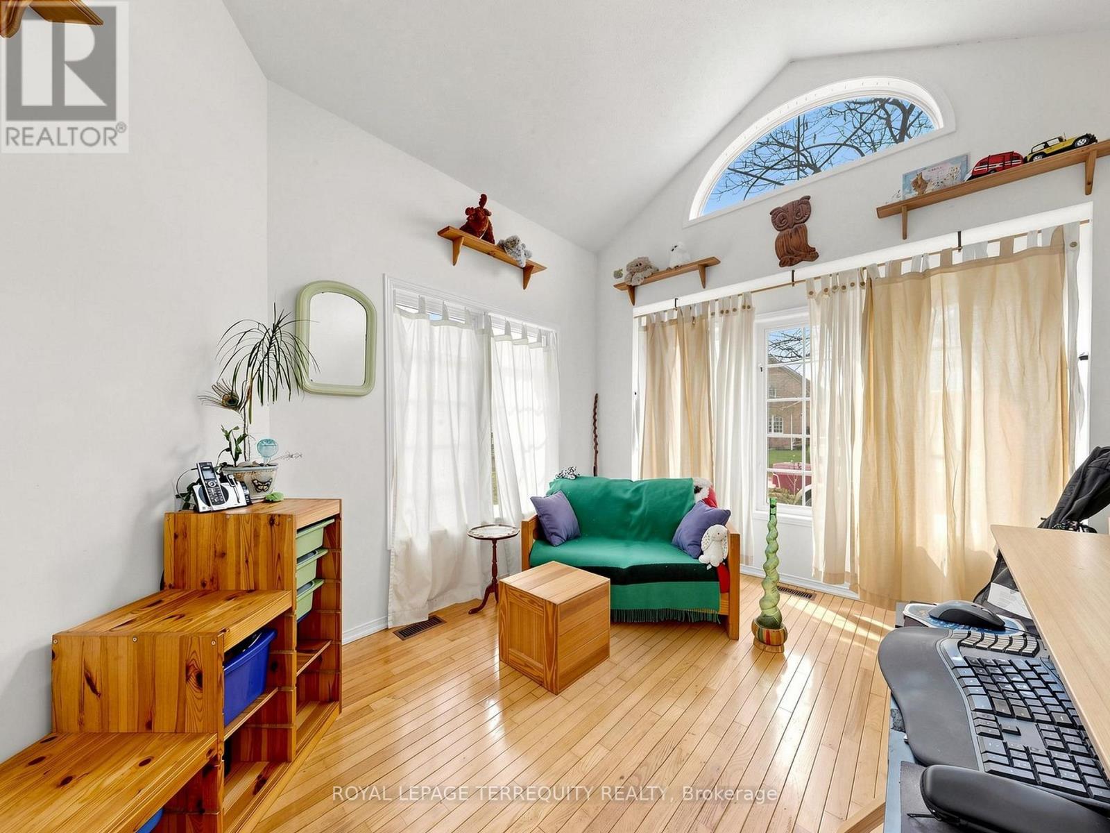 20 DAVEY STREET - 7